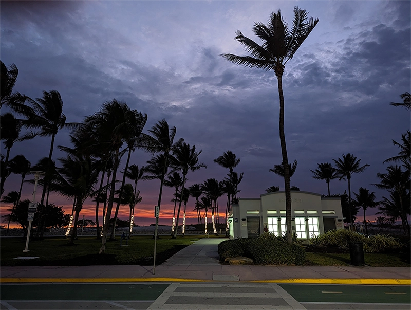Miami Beach night vibes